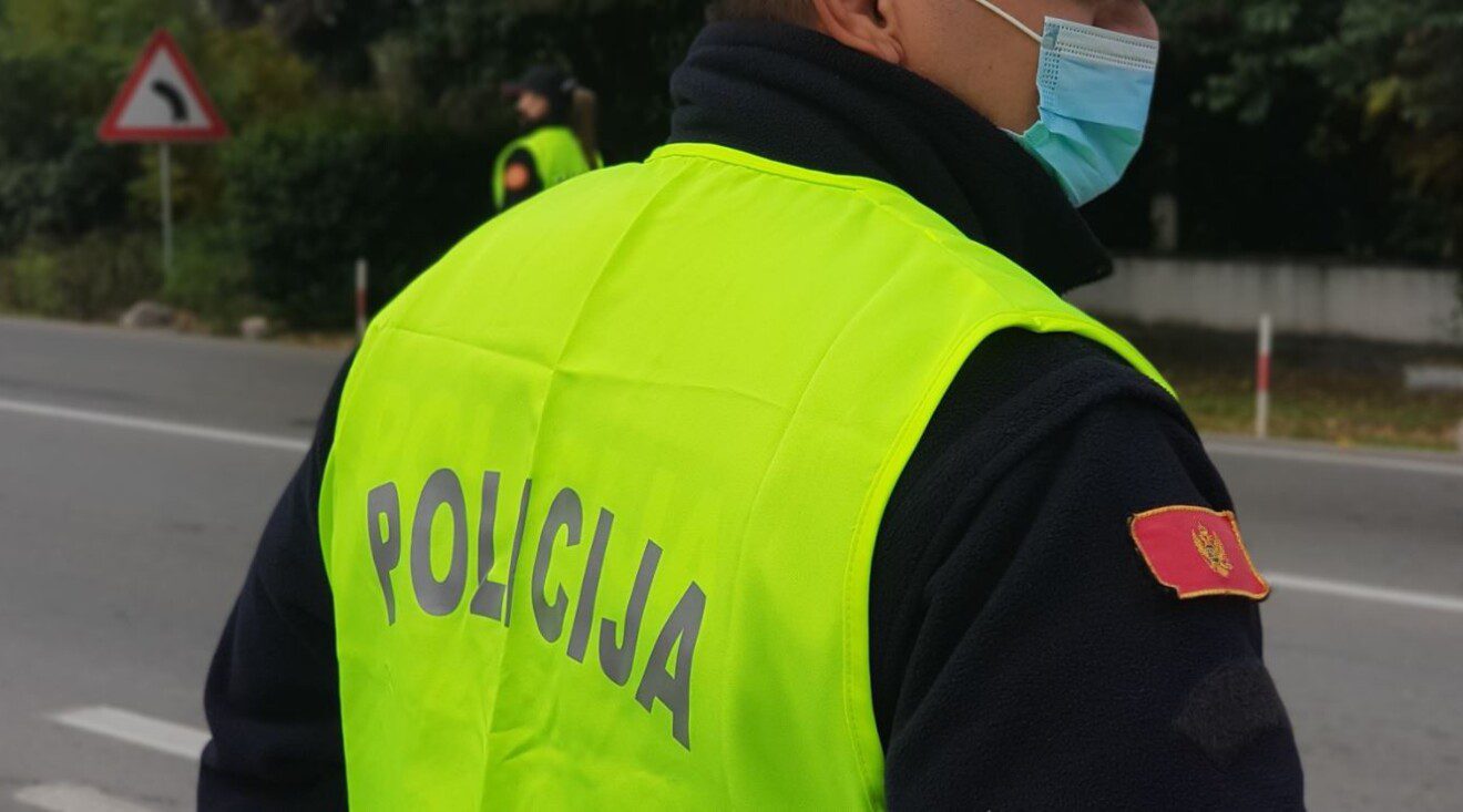 policija