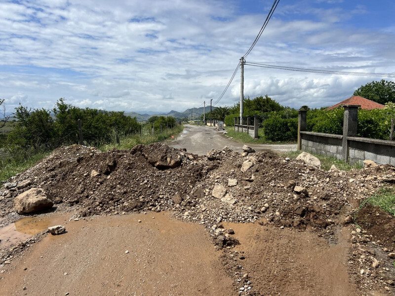 blokiran put kuće rakića